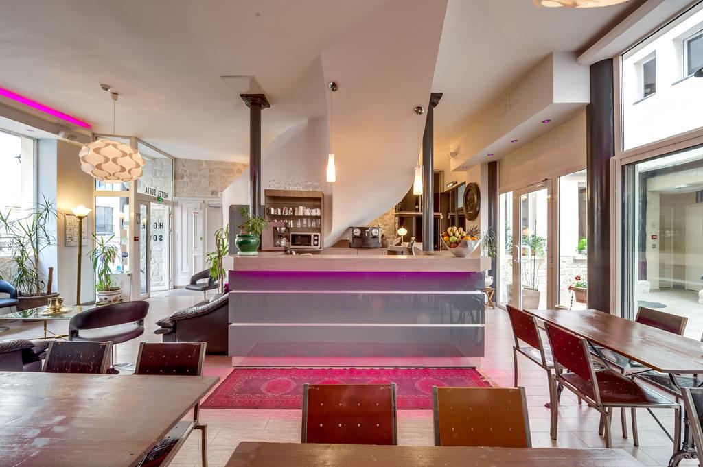 Hotel Sofia Париж Екстериор снимка