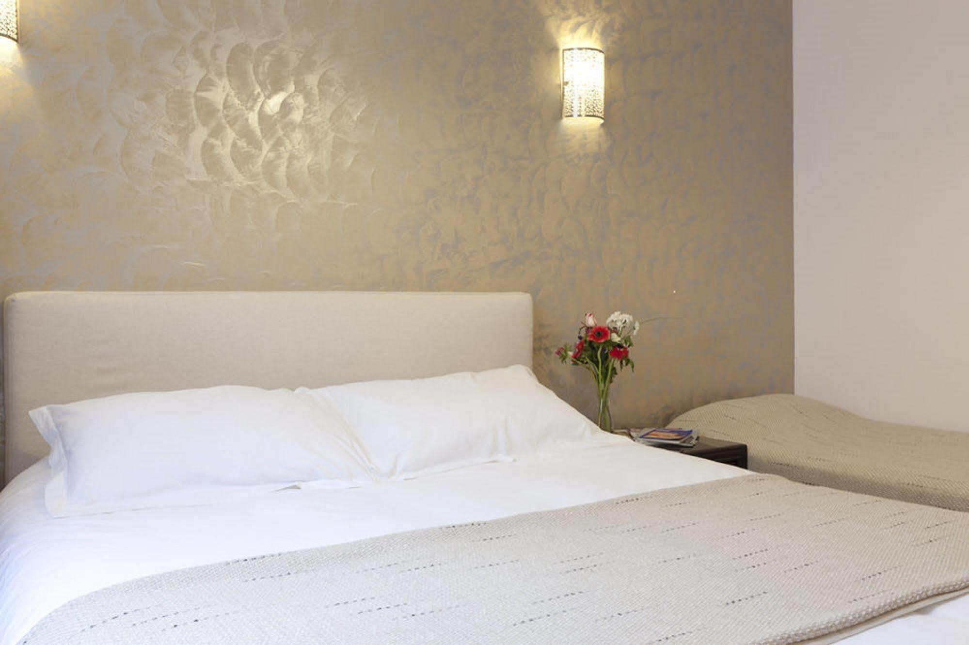 Hotel Sofia Париж Екстериор снимка