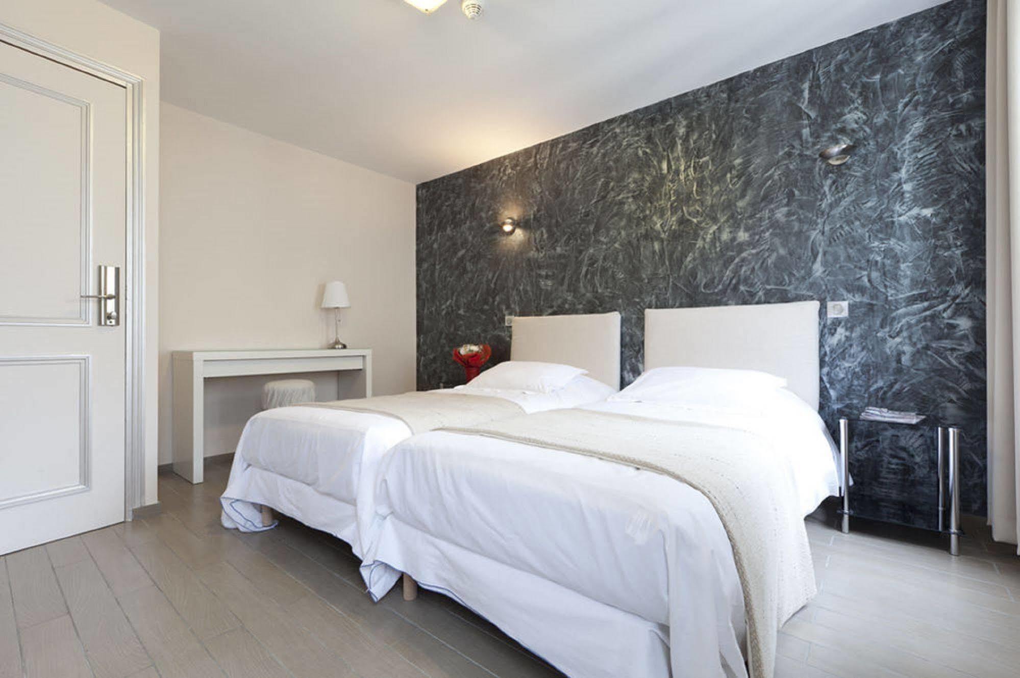 Hotel Sofia Париж Екстериор снимка